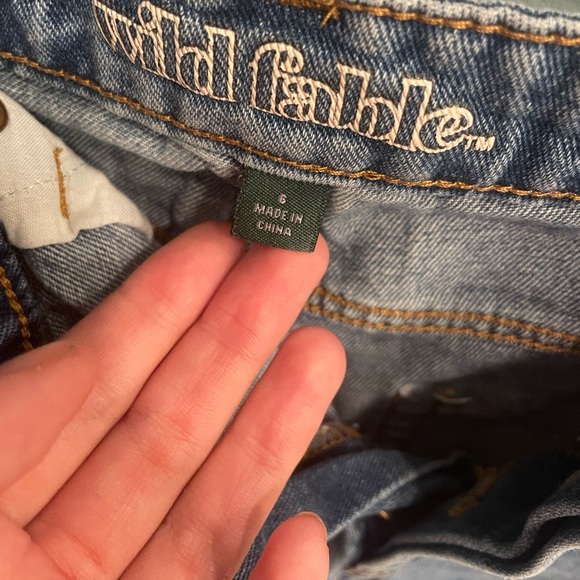 Cute frayed Demin shorts - Picture 3 of 3